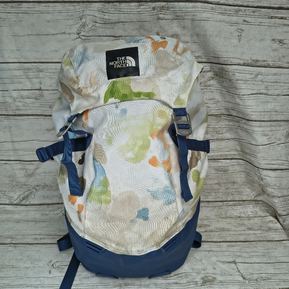 The North Face Homestead Roadtripper 30L Backpack